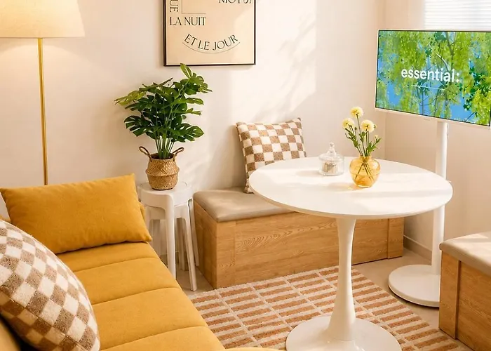 Cozy & Warm House On *